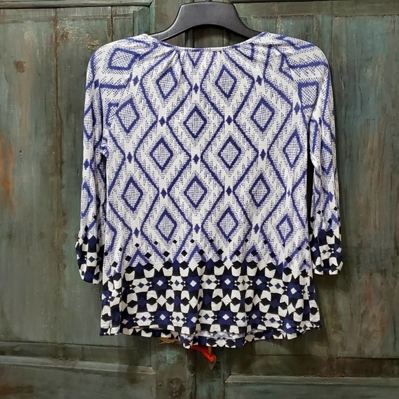Anthropologie Vanessa Virginia Boho Geometric Print, 3/4 Length Sleeve Top - Picture 2 of 4